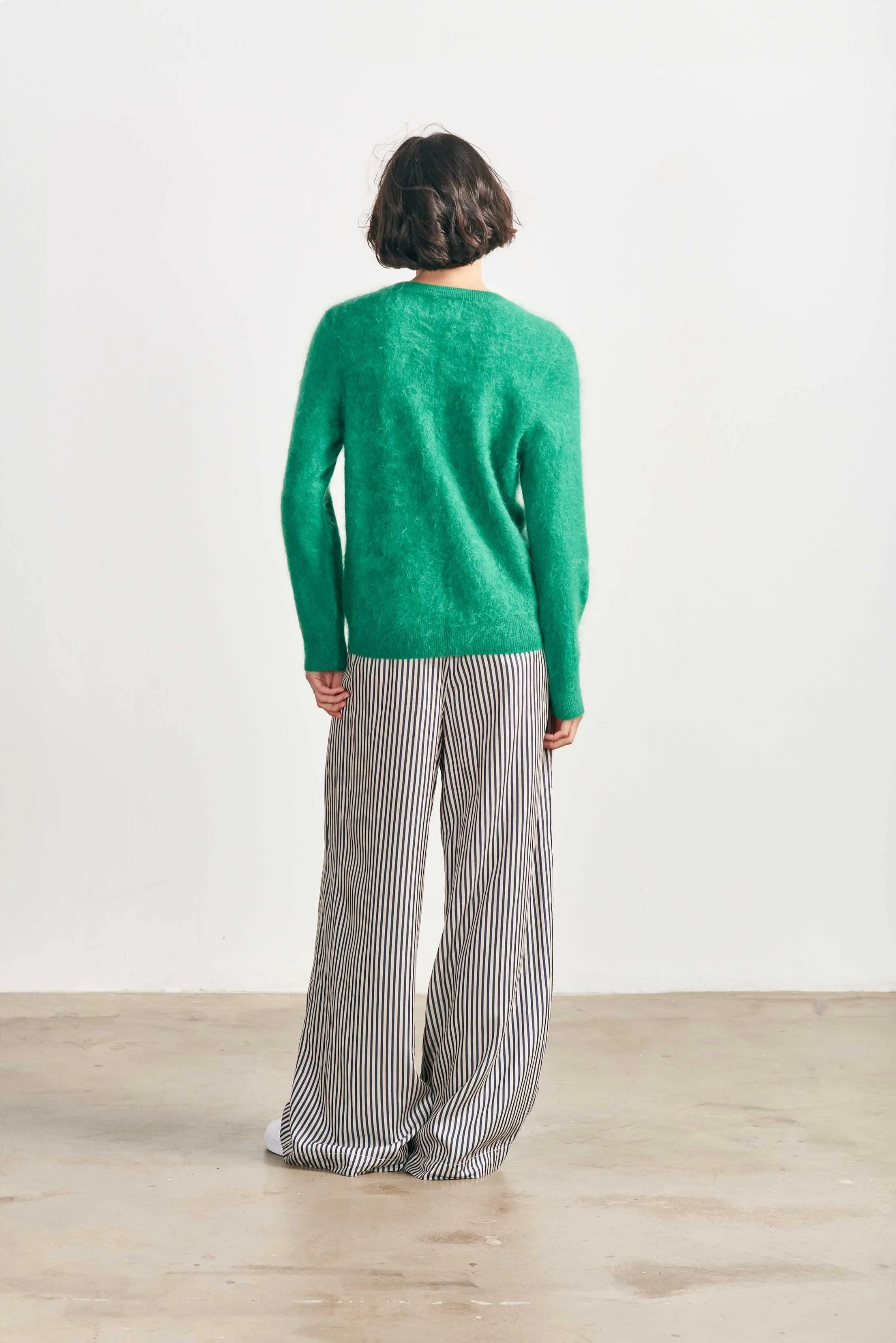 Brushed Cashmere Crew in Green