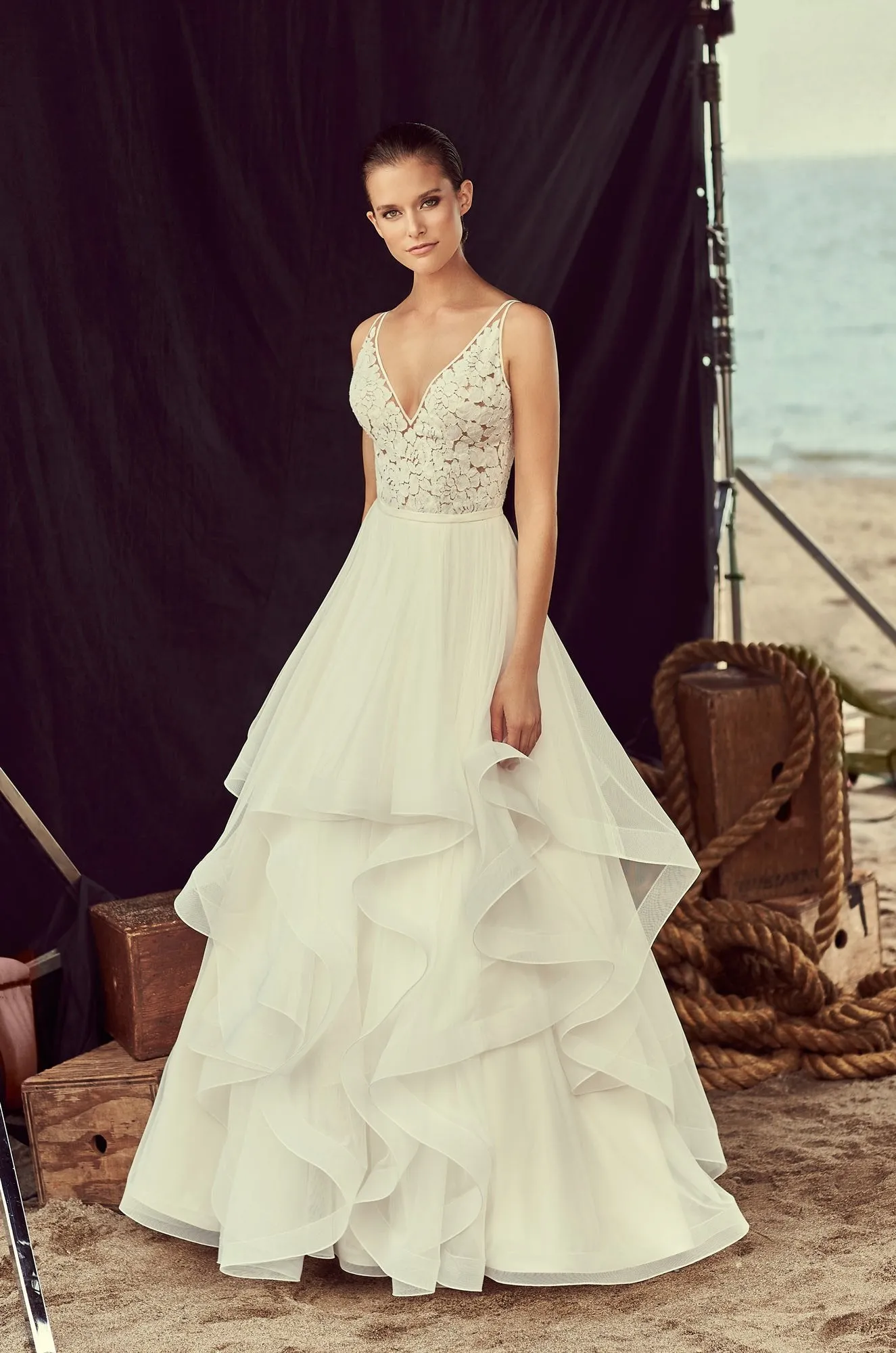 Mikaella '2191' size UK 10