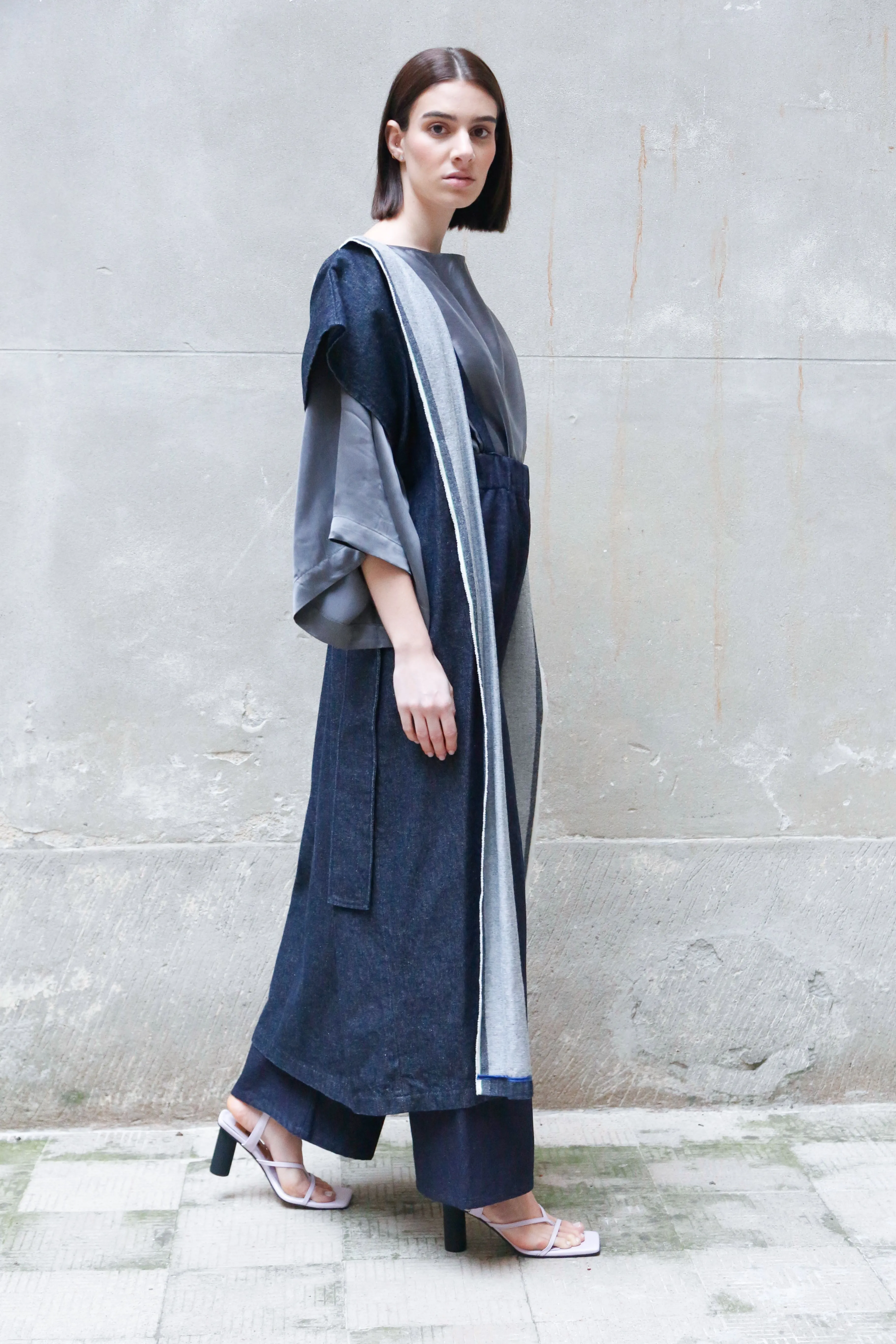 SCULPTURAL KIMONO DENIM IN RECYCLED COTTON