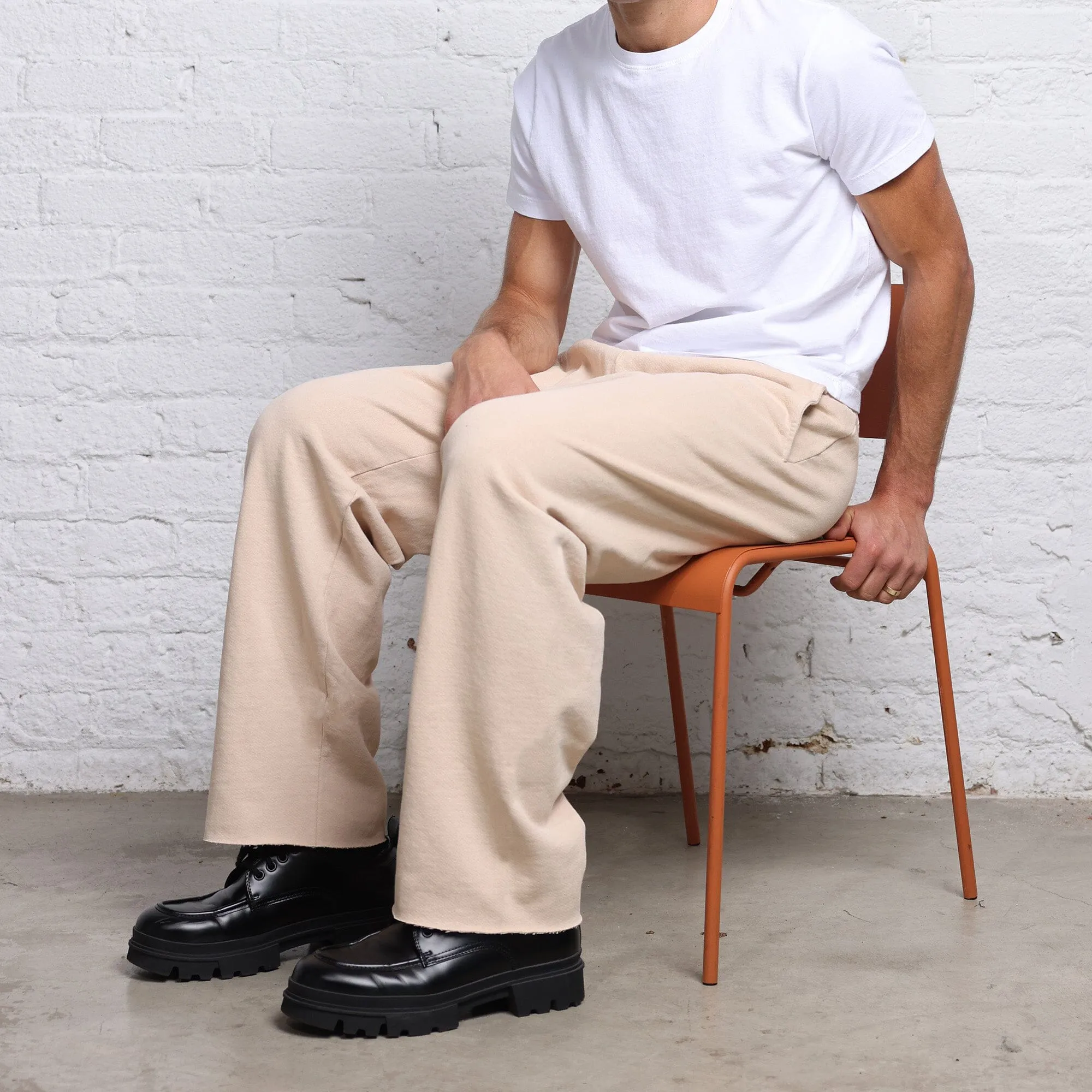 The Ludlow Crop Sweatpants
